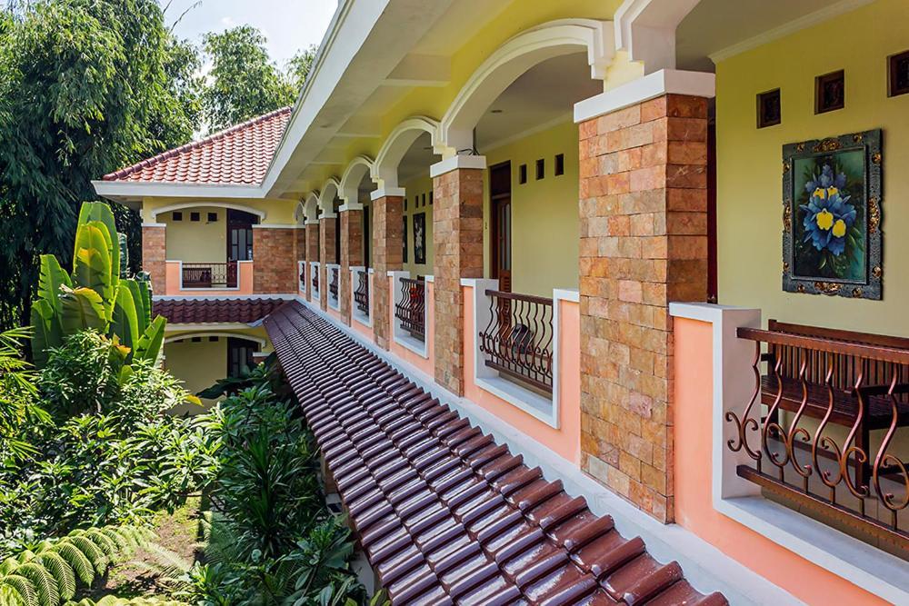 Villa Alicia Maguwo Exterior photo